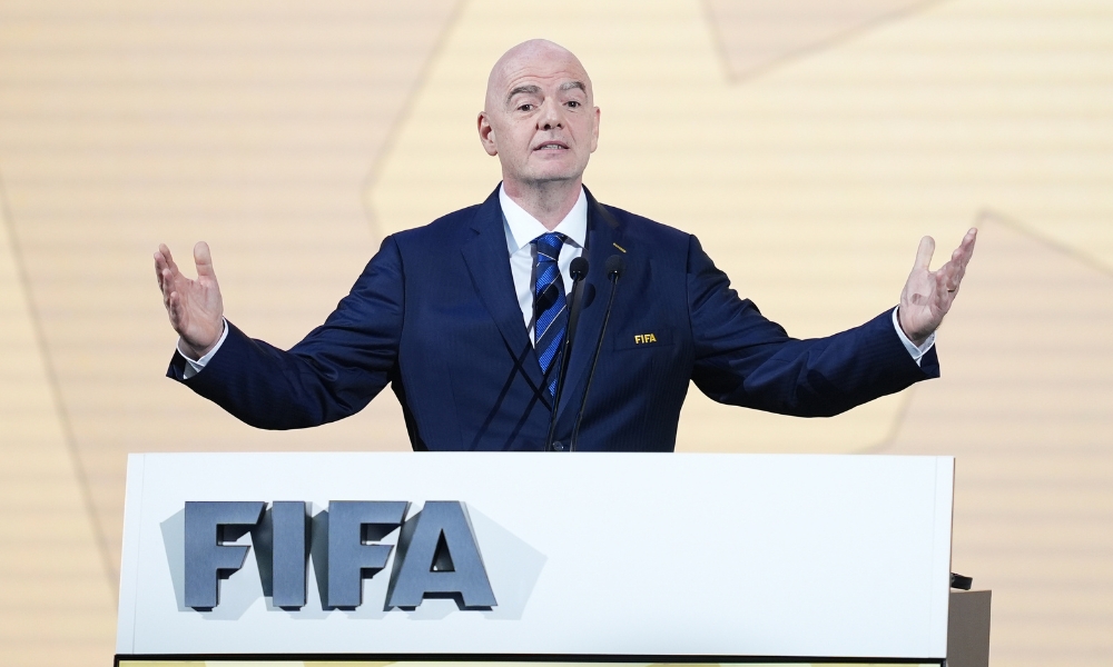 较量中脱颖 较量中脱颖